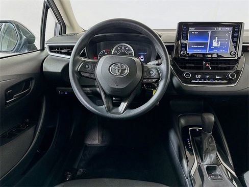 Used 2022 Toyota Corolla LE image 21