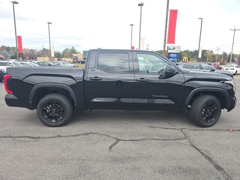 New 2026 Toyota Tundra SR5 image 2