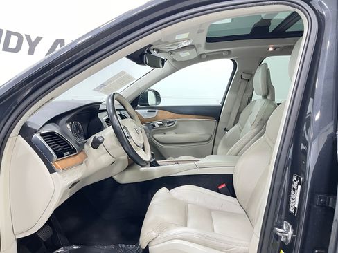 Used 2017 Volvo XC90 T6 Inscription w/ Vision Package image 14