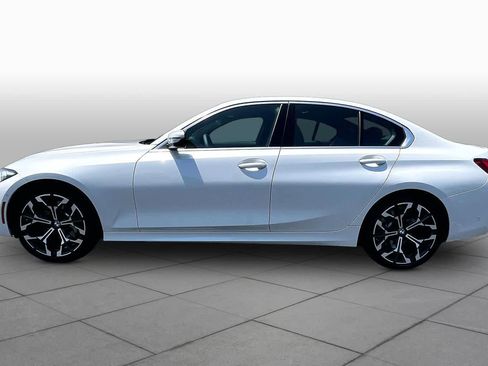 Certified 2025 BMW 330i Sedan RWD image 32