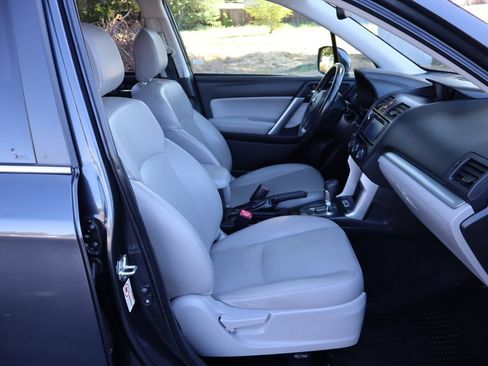 Used 2014 Subaru Forester 2.5i Limited w/ Popular Package #2 AWD/4WD image 22