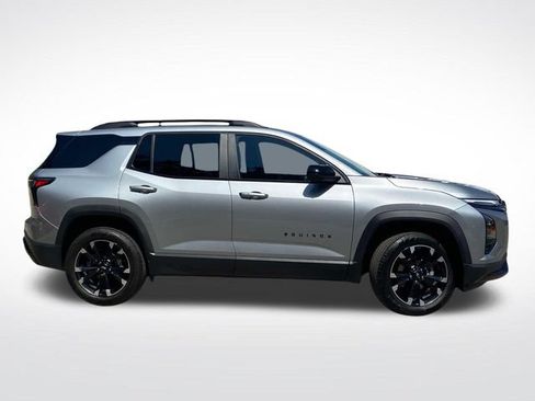 Used 2025 Chevrolet Equinox RS w/ Safety and Technology Package FWD image 2