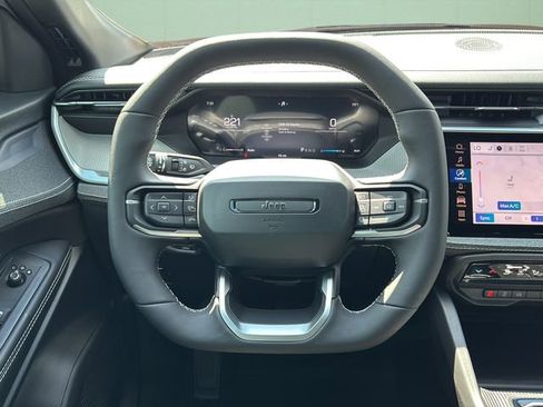 New 2026 Jeep Cherokee Laredo AWD/4WD image 15