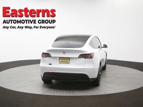 Used 2021 Tesla Model Y Long Range AWD/4WD image 33
