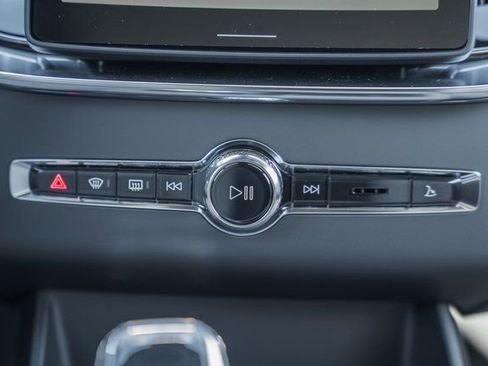 New 2026 Volvo XC90 B6 Ultra image 23