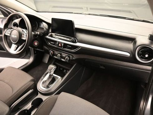 Used 2024 Kia Forte LX image 39