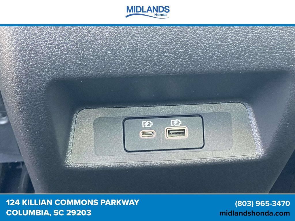 Used 2025 Nissan Altima 2.5 SV FWD image 10