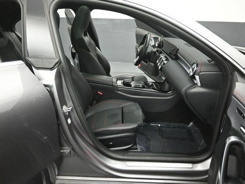Used 2022 Mercedes-Benz CLA 250 CLA 250 image 30