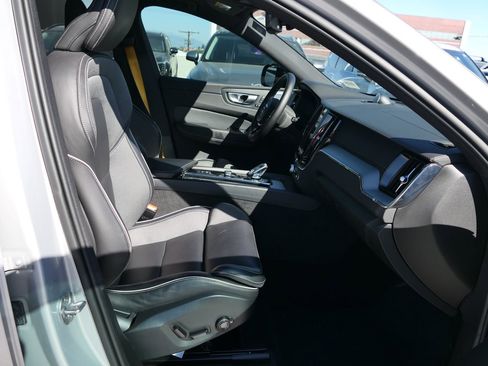 Used 2024 Volvo XC60 T8 Polestar image 27