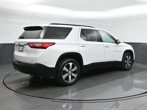 Used 2019 Chevrolet Traverse LT w/ LT Premium Package AWD/4WD image 7