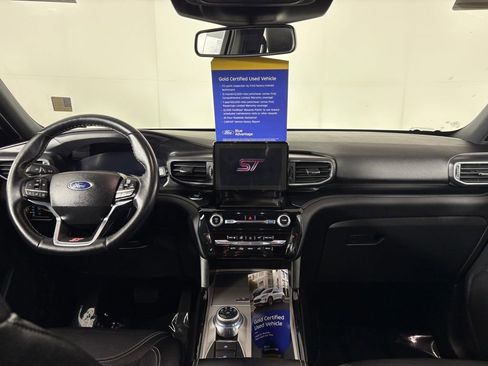Certified 2023 Ford Explorer ST image 27