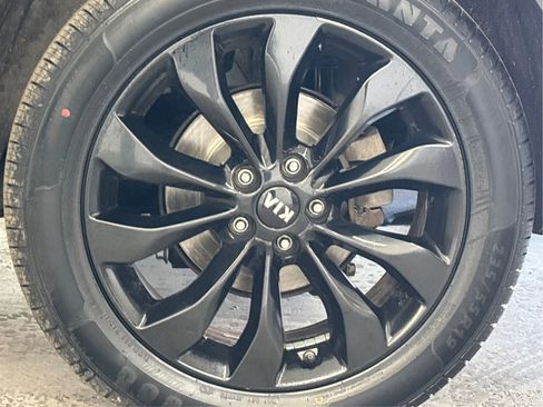 Used 2020 Kia Sorento EX image 32