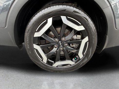 Used 2024 Kia Telluride EX FWD image 30