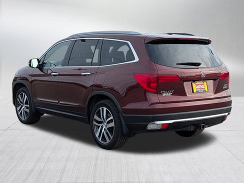 Used 2018 Honda Pilot Touring image 5