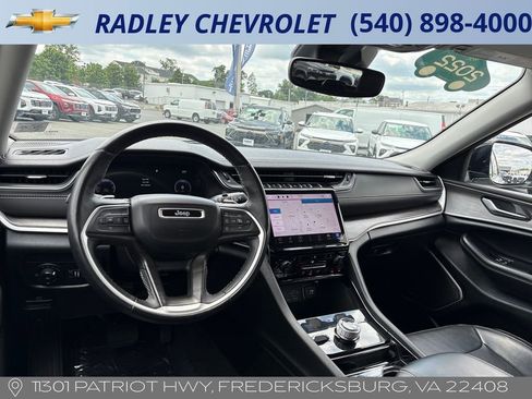 Used 2022 Jeep Grand Cherokee L Limited AWD/4WD image 14