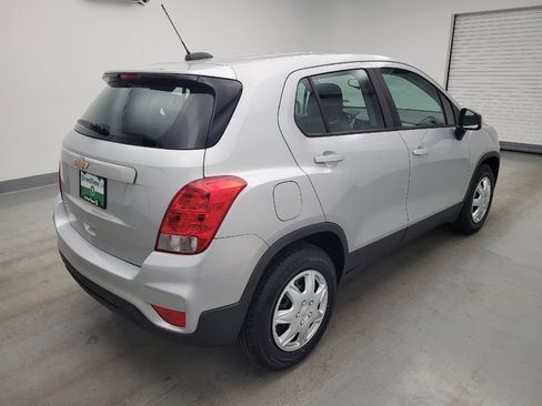 Used 2017 Chevrolet Trax LS FWD image 10