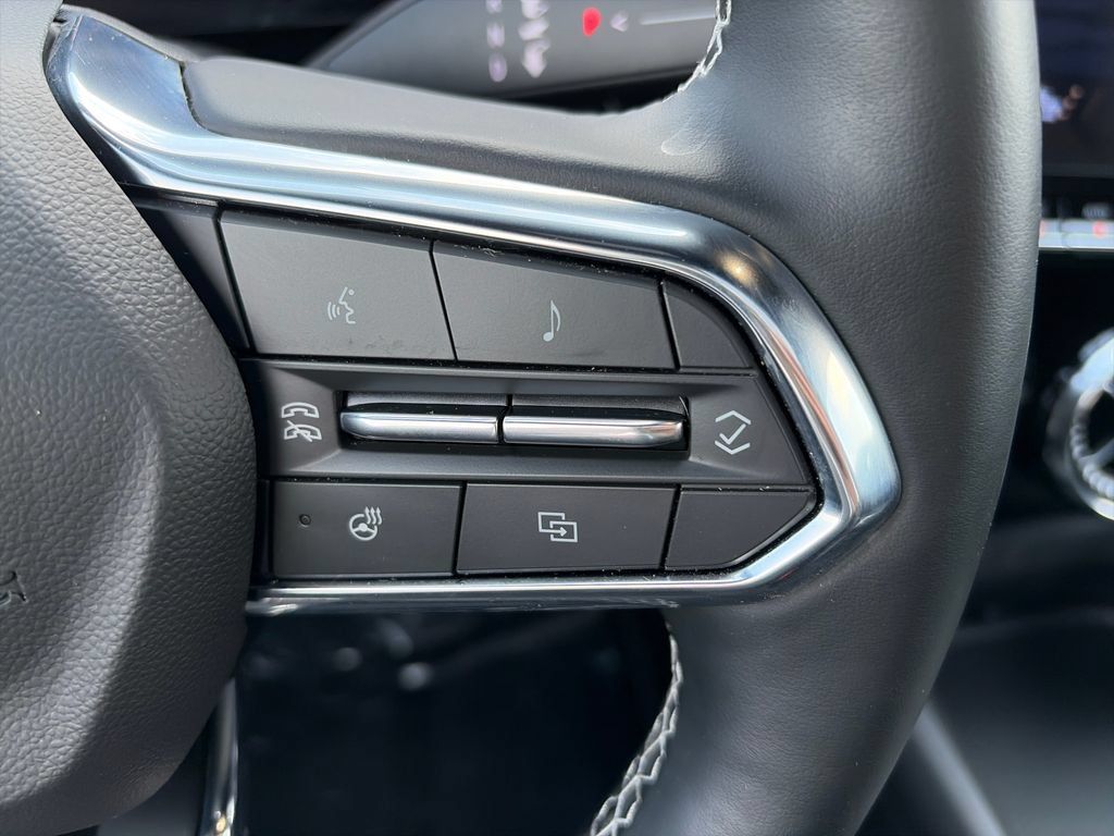 New 2025 Chevrolet Blazer EV LT AWD/4WD image 12