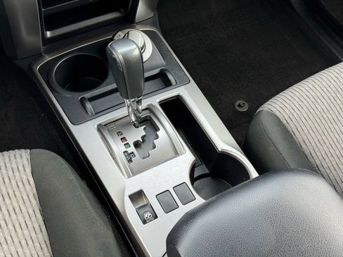 Used 2019 Toyota 4Runner SR5 AWD/4WD image 17