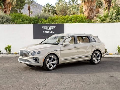 Certified 2023 Bentley Bentayga Extended Wheelbase image 7