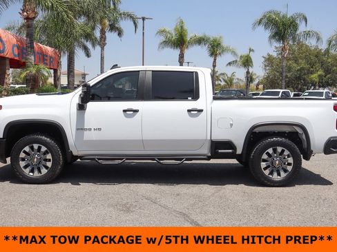 Used 2024 Chevrolet Silverado 2500 Custom w/ Custom Value Package AWD/4WD image 5