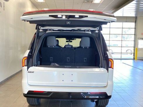 New 2027 Lincoln Navigator Black Label AWD/4WD image 7