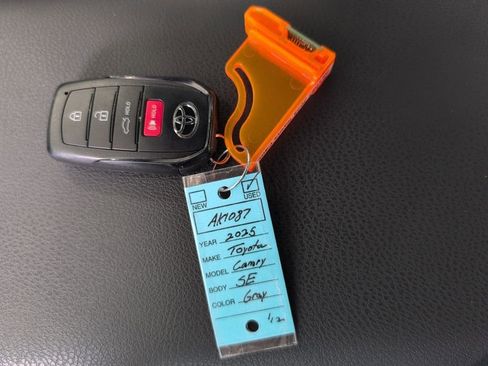 Used 2025 Toyota Camry SE w/ Multimedia Upgrade Package image 9