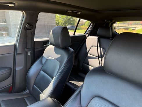 Used 2015 Kia Sorento LX FWD image 11