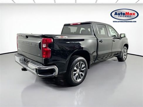Used 2024 Chevrolet Silverado 1500 LT image 2