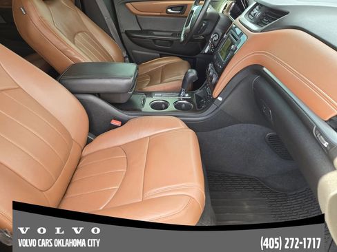 Used 2017 Chevrolet Traverse Premier image 13