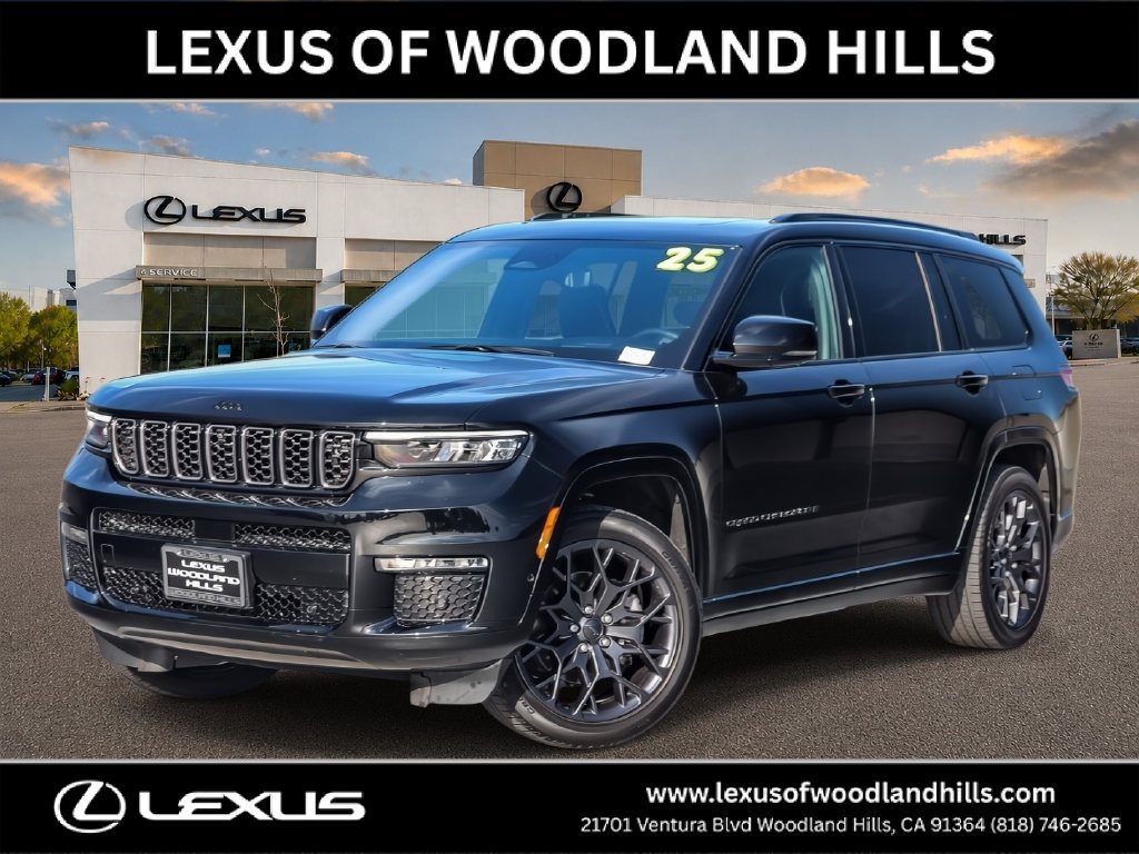 Used 2025 Jeep Grand Cherokee L Summit AWD/4WD image 1