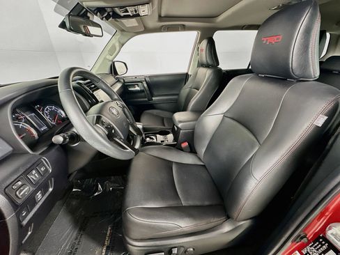 Used 2021 Toyota 4Runner TRD Off-Road Premium w/ Moonroof Package AWD/4WD image 21