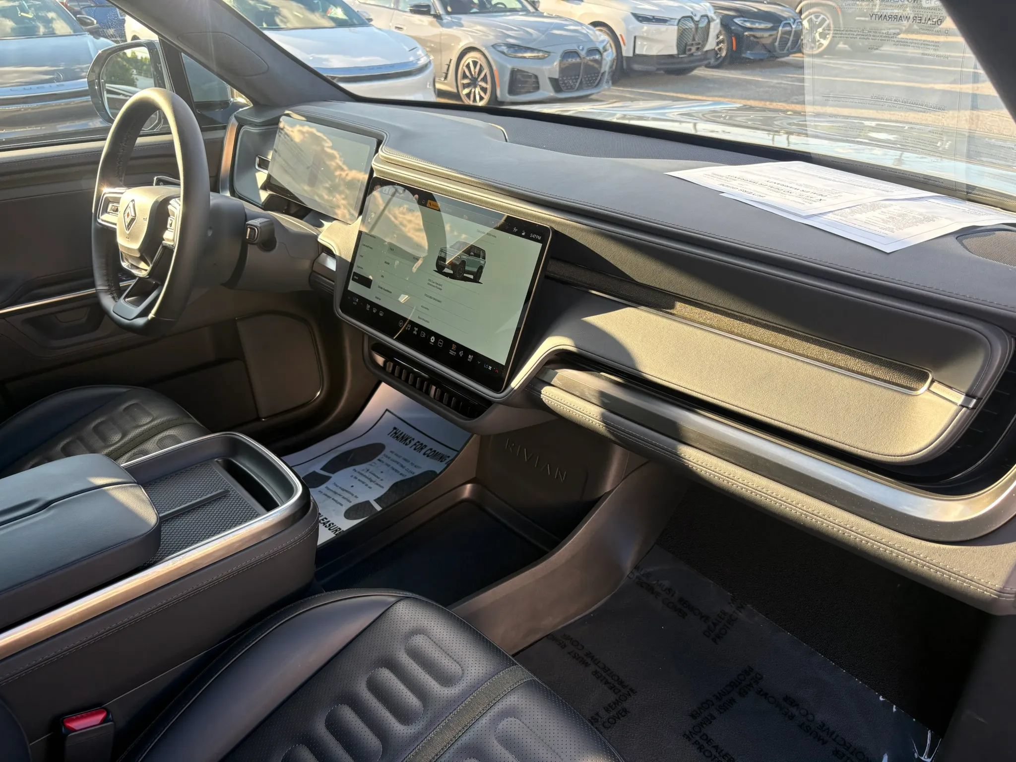 Used 2025 Rivian R1S Adventure Dual AWD/4WD image 17