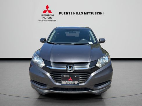 Used 2016 Honda HR-V LX image 2