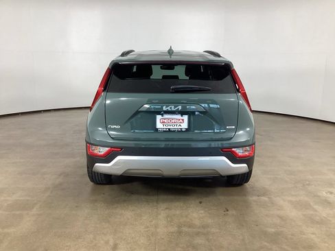 Used 2023 Kia Niro EX w/ EX Cold Weather Package FWD image 10