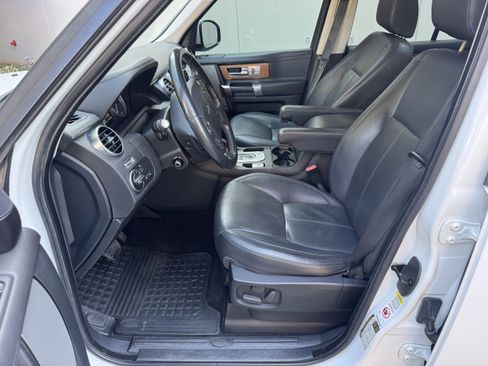 Used 2016 Land Rover LR4 HSE LUX image 24