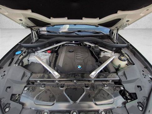 Used 2023 BMW X6 xDrive40i w/ M Sport Package AWD/4WD image 23