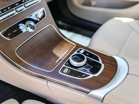 Used 2021 Mercedes-Benz C 300 Sedan image 19