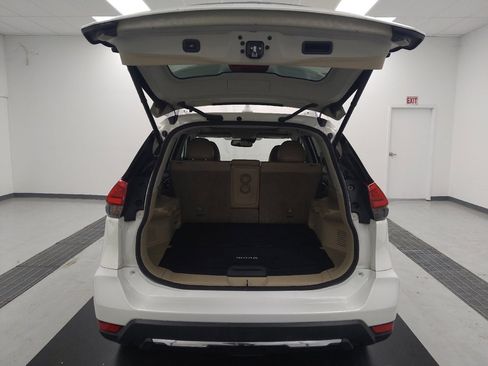 Used 2017 Nissan Rogue SL w/ SL Premium Package FWD image 29