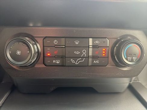 Used 2019 Ford F350 XLT w/ XLT Premium Package AWD/4WD image 25