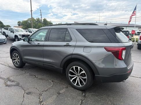 Used 2023 Ford Explorer ST-Line AWD/4WD image 6