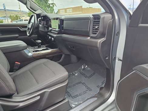 Certified 2025 GMC Sierra 1500 Elevation AWD/4WD image 10
