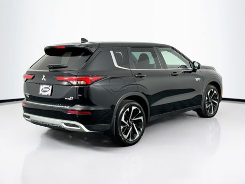Used 2023 Mitsubishi Outlander SE AWD/4WD image 15