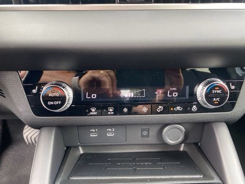 New 2026 Mitsubishi Outlander LE FWD image 14