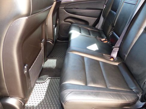 Used 2021 Jeep Grand Cherokee Limited image 30