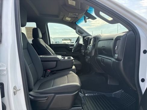 Used 2019 Chevrolet Silverado 1500 Custom Trail Boss w/ Custom Convenience Package AWD/4WD image 48