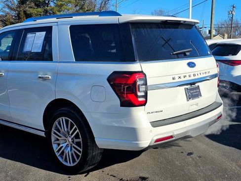 Used 2023 Ford Expedition Platinum image 13