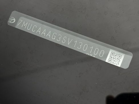 Used 2025 Toyota Corolla Cross LE FWD image 46