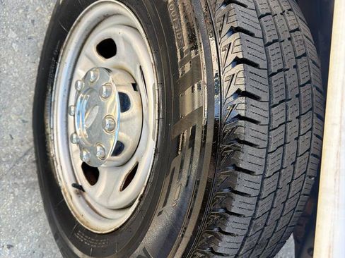 Used 2011 Ford F250 XL w/ PWR Equipment Group image 6