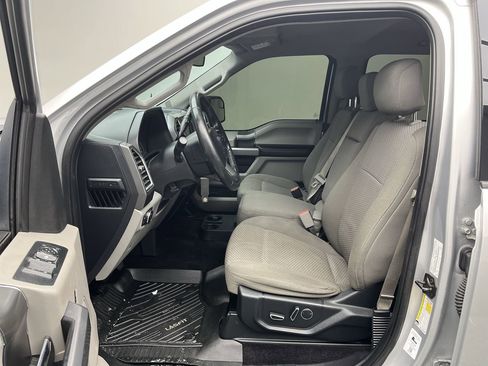 Used 2017 Ford F150 XLT w/ Equipment Group 302A Luxury image 3