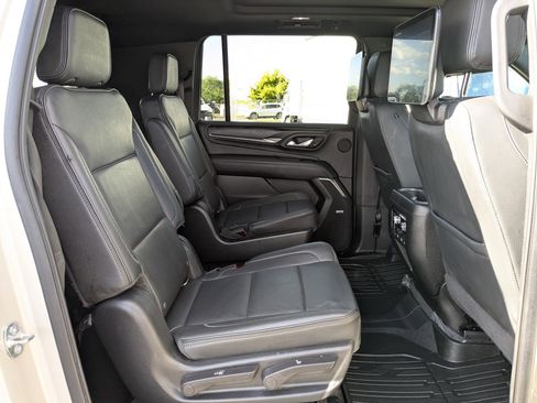 Used 2022 GMC Yukon XL Denali w/ Max Trailering Package AWD/4WD image 28